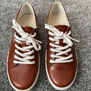 Nearly new chestnut leather Ecco sneaker